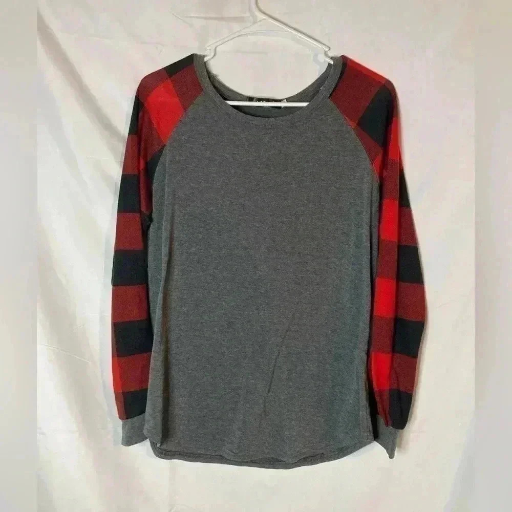 Aifer red plaid long sleeve top‎ *CHRISTMAS